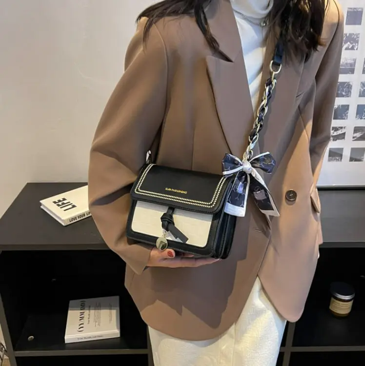 BOLSO LMS11 NEGRO-BLANCO_2.webp